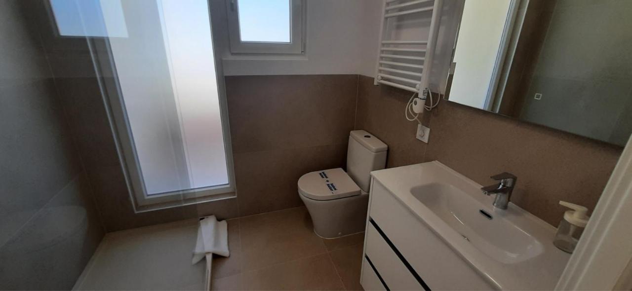 Apartamento Atico En Urb Bahia De Denia De Vacaciones Mar Por Medio Exterior foto