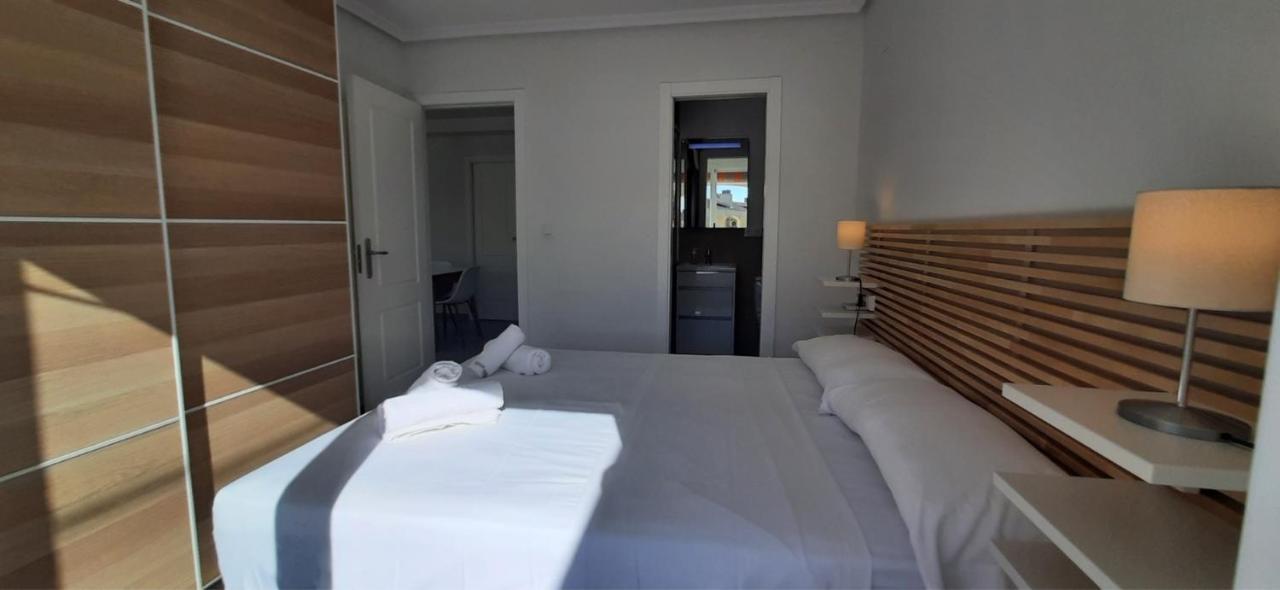 Apartamento Atico En Urb Bahia De Denia De Vacaciones Mar Por Medio Exterior foto